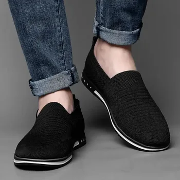 Erkek rahat ayakkabılar Hafif Daireler Nefes Erkekler rahat ayakkabılar Loafer'lar Örgü Slip-On erkek ayakkabıları Tüm Maç rahat ayakkabılar Katı 2022 Yeni