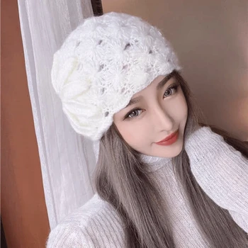 Japon Örme Kadın Şapka Sonbahar Kış El Yapımı Çiçekler Sıcak Şapka Kız Moda Öğrenci Eğlence Hamile Kadın Şapka Beyaz