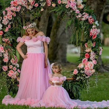 Lüks Çiçek Tül Anne Ve Kızı Parti Elbiseler Cap Kollu Uzun Tren İle Anne Ve Ben Abiye giyim Ruffles Balo
